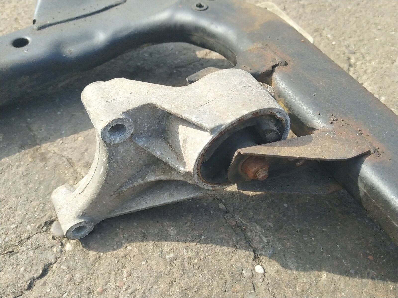 2008 Vauxhall Zafira Front Sub Frame - Image 6