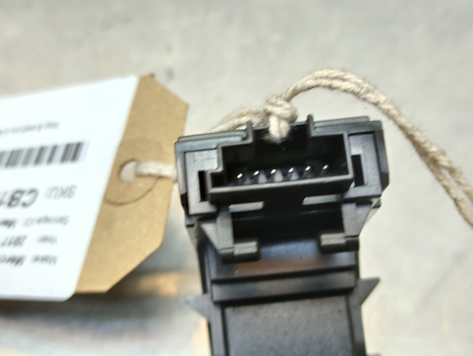 MERCEDES-BENZ 2014-2020 C200 W205 AMG Interior Handbrake Switch A2059051516 - Image 5