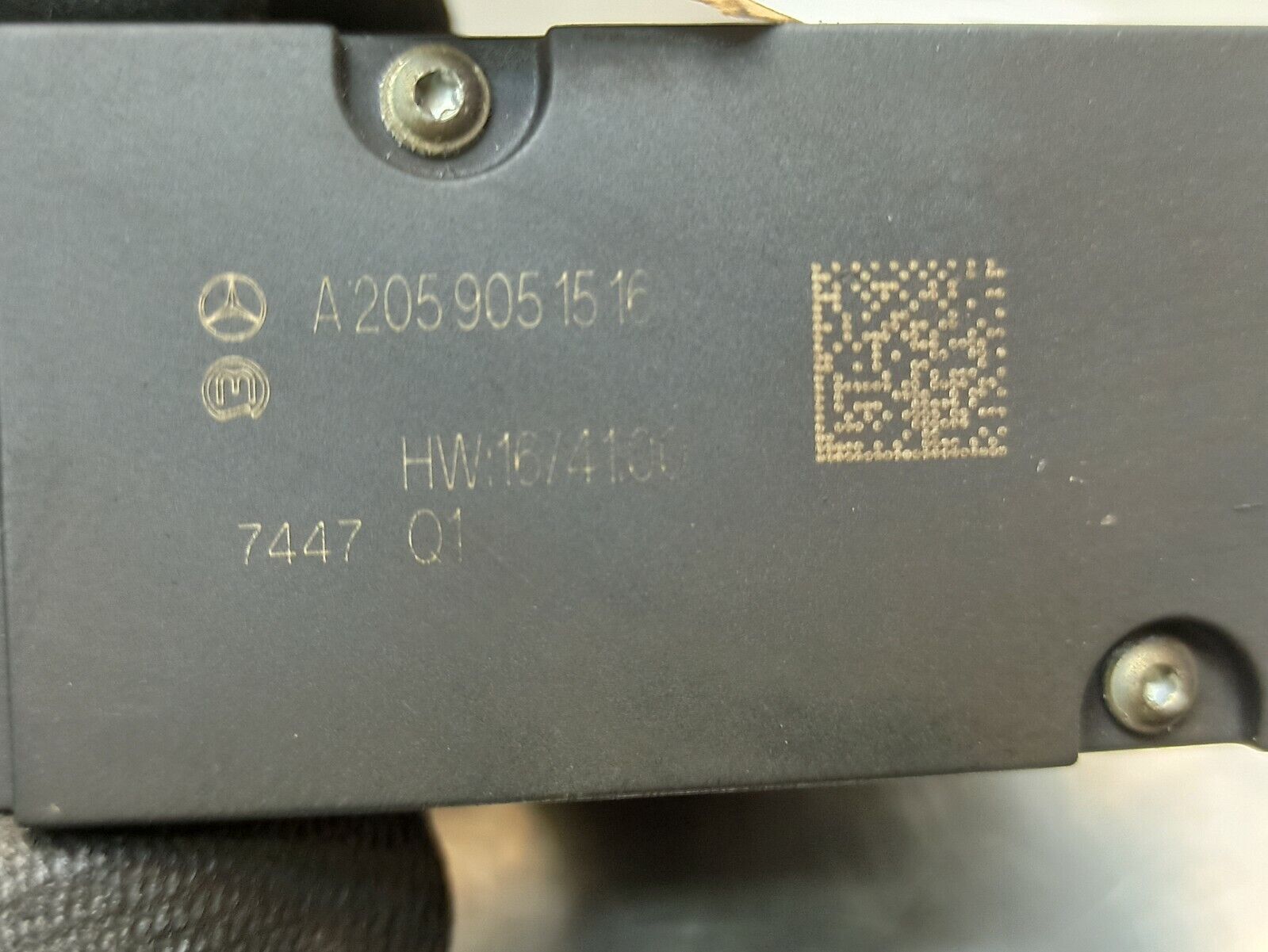 MERCEDES-BENZ 2014-2020 C200 W205 AMG Interior Handbrake Switch A2059051516 - Image 6