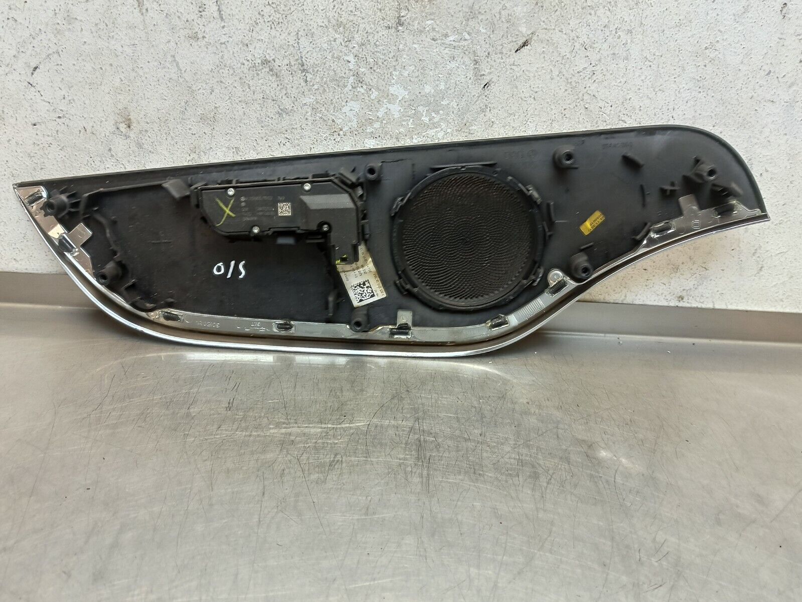 MERCEDES-BENZ 2014-2020 C200 W205 Front Memory Switch & Trim O/S A2139057502 - Image 6