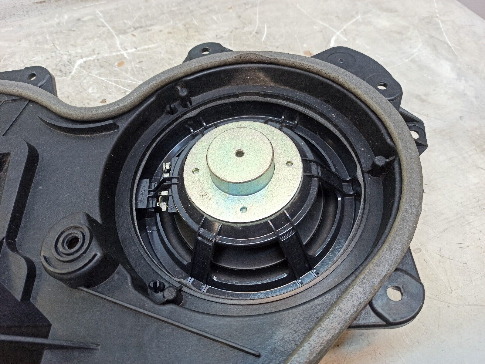 Range Rover Evoque L538 11-18 Inner Door Card Panel N/S/R BJ3224767AE - Image 9