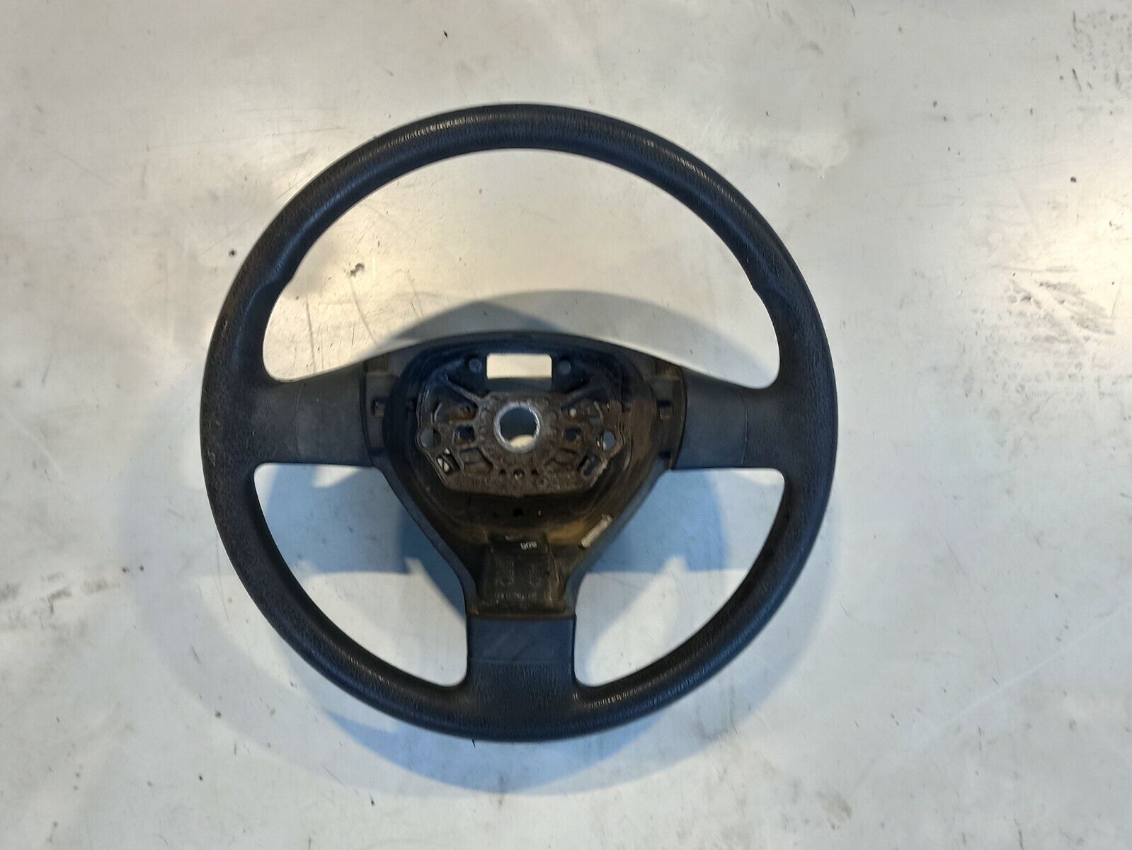VW Tiguan 5N 2007-2012 Front Steering Wheel 6087965 - Image 3