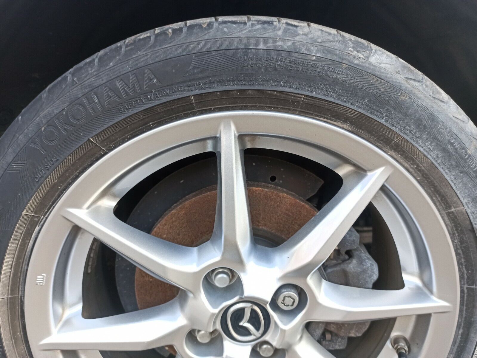 Mazda MX-5 2016-2021 16 Inch Alloy Wheel Yokohama Tyre 195/50R16 84V - Image 3