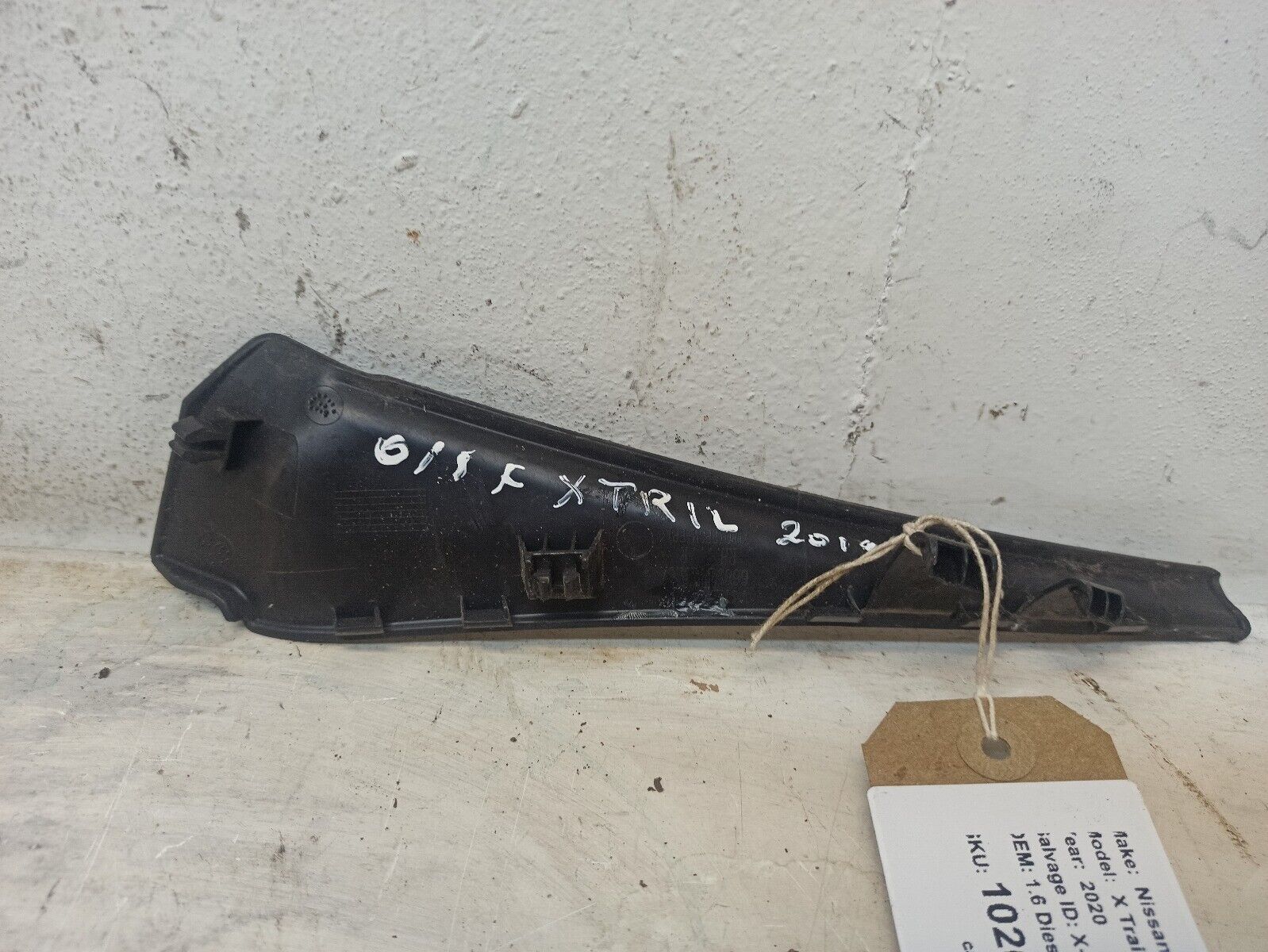 Nissan X Trail 2017-2020 O/S/F Wing Upper Filler Cover 668944CL0A - Image 3