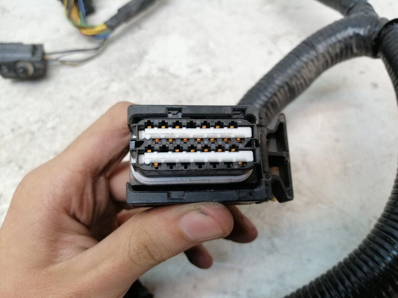 Range Rover L494 Sport 2014-2018 Hybrid Gearbox Wiring Loom EPLA-16B523-AC - Image 4