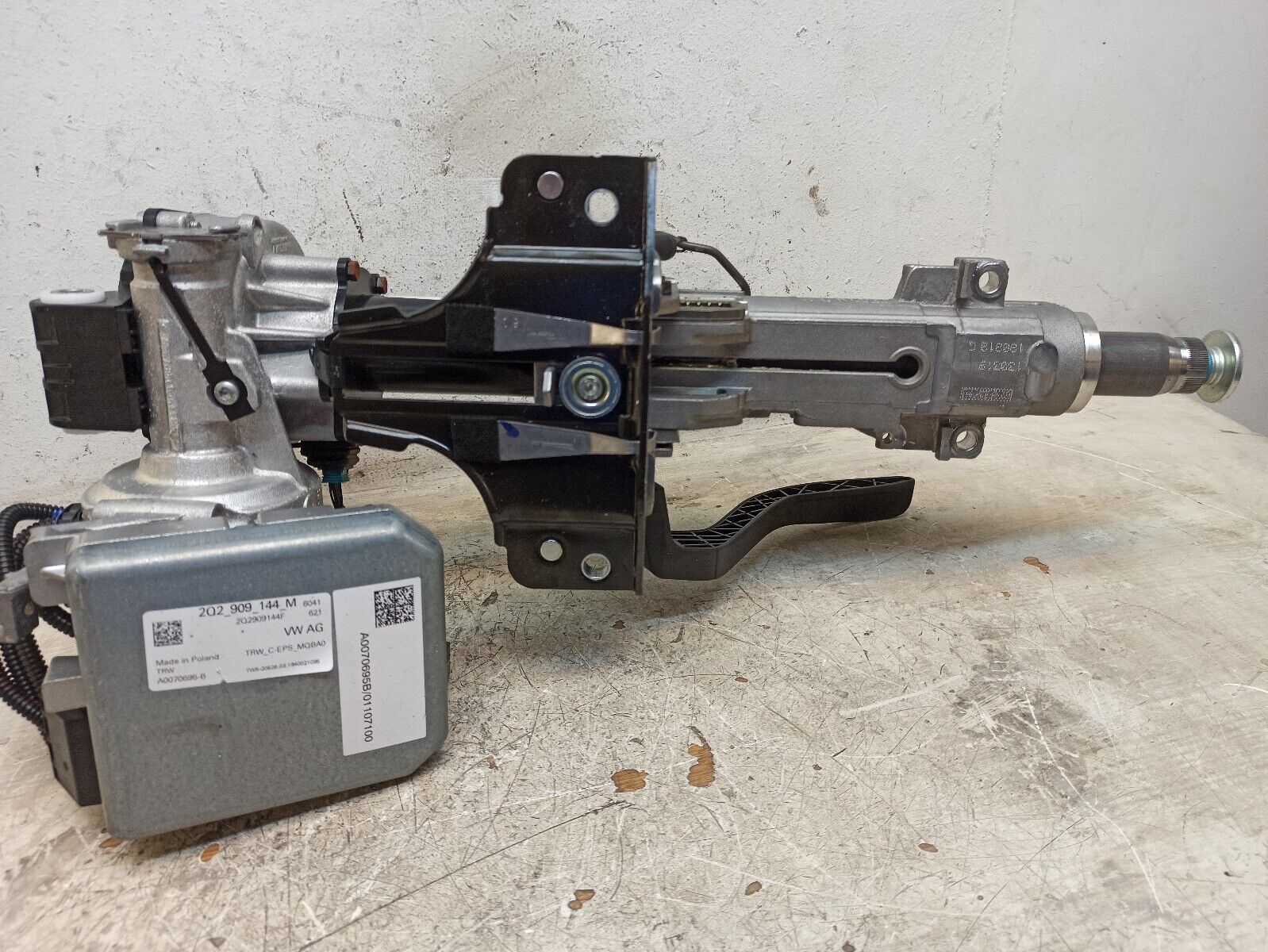 Seat Ibiza 6F MK5 2017- 2020 Electric Power Steering Motor 2Q0423510AK - Image 5