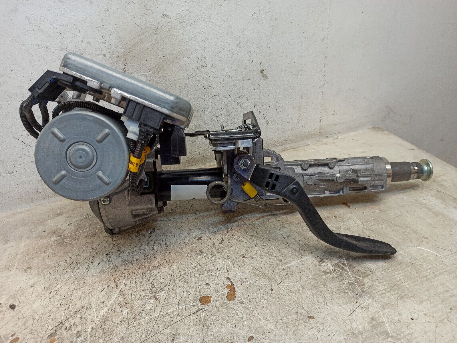Seat Ibiza 6F MK5 2017- 2020 Electric Power Steering Motor 2Q0423510AK - Image 6