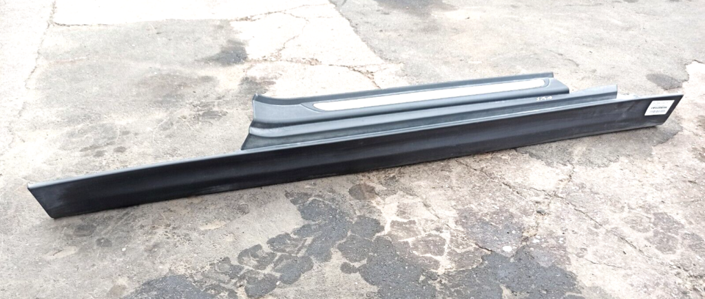 Mini Cooper F56 2019-2023 Side Skirt Sill Right Side 7300818