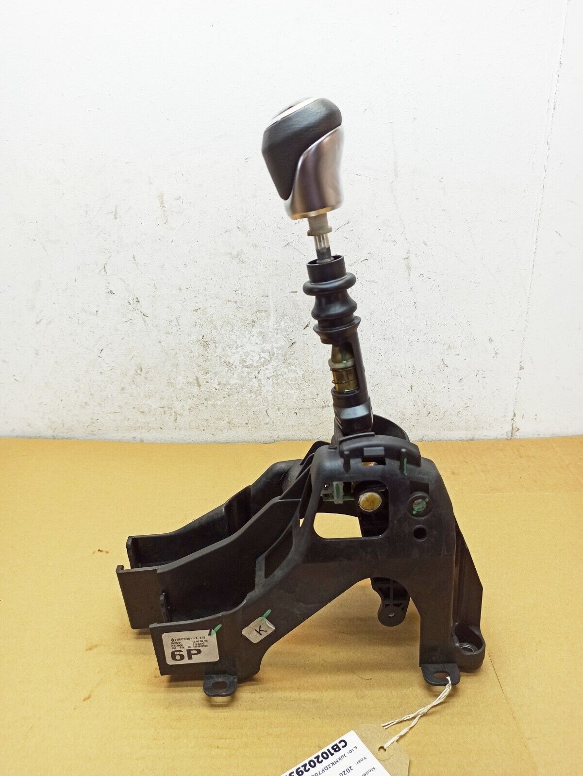 Nissan Juke MK2 2019-2023 Gear Selector Shifter Knob 349012124R 6  