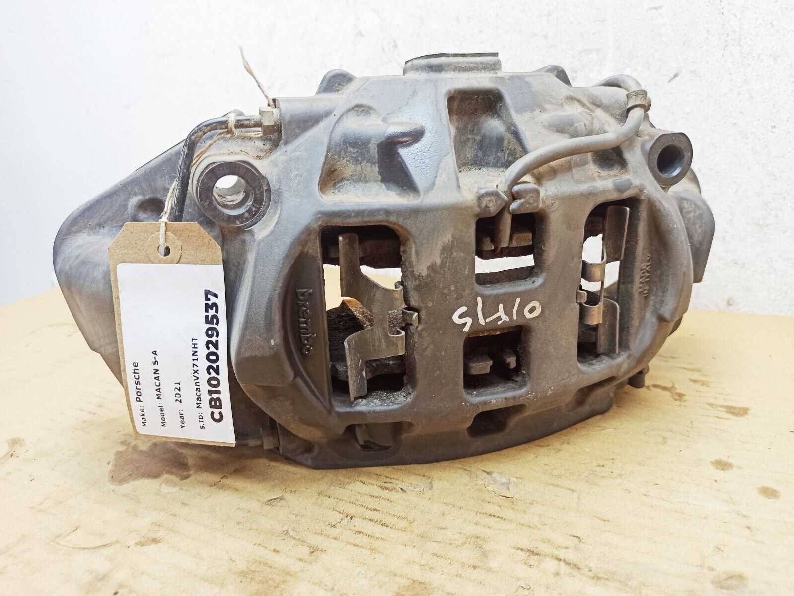 PORSCHE MACAN S 2021-2023 Brake Caliper Right Side Front 95B615106DB