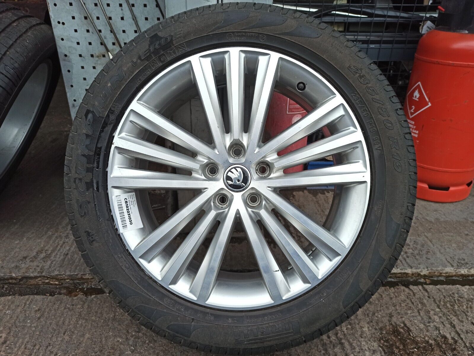 Skoda Kodiaq MK1 2017-2023 ESTATE Alloy Wheel 19 Inch 235/50 R19